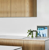 American Oak Veneer Crown Cut on Moisture Resistant MDF