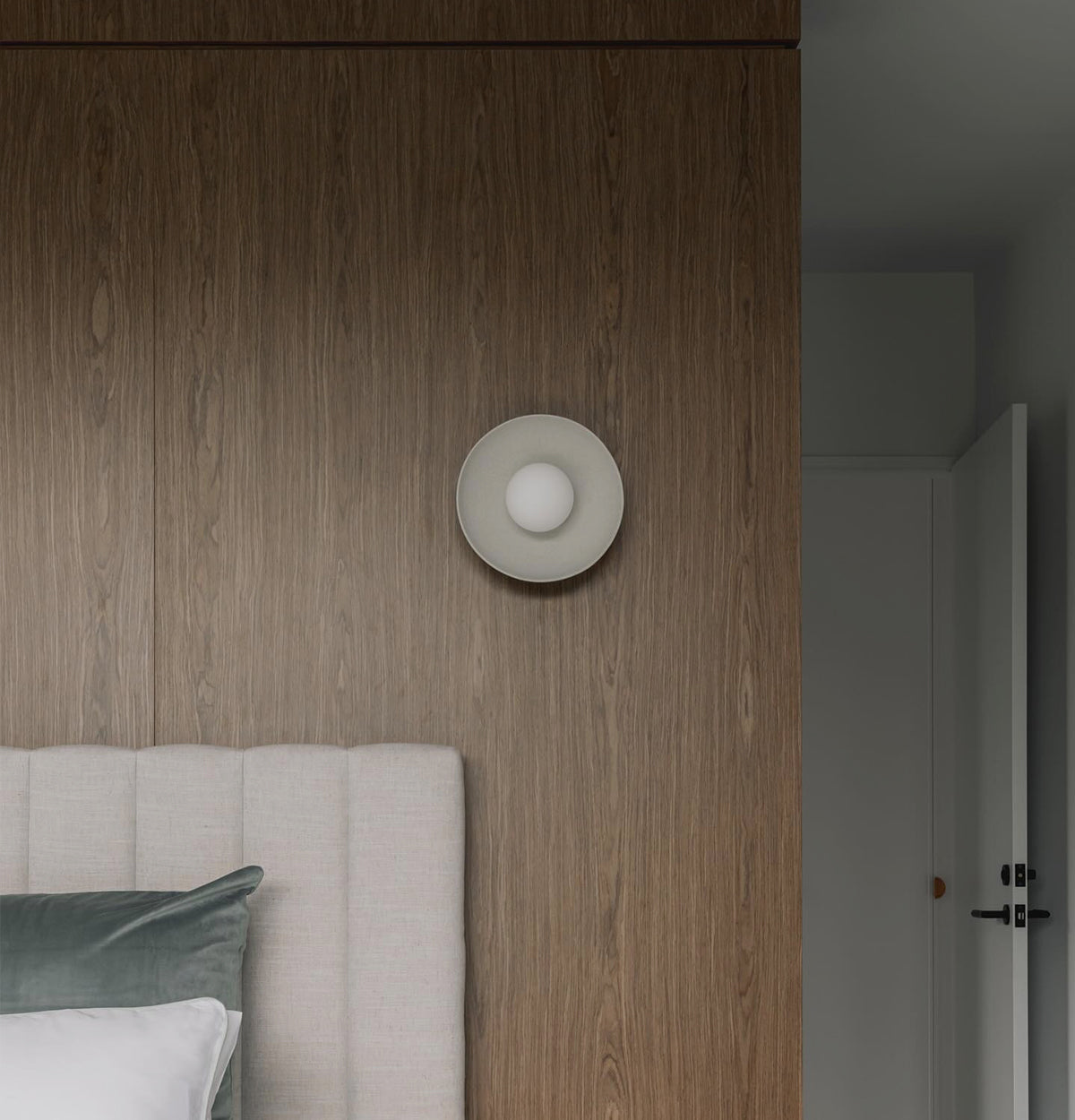 Arezzo Chestnut Reconstituted Veneer on Plywood