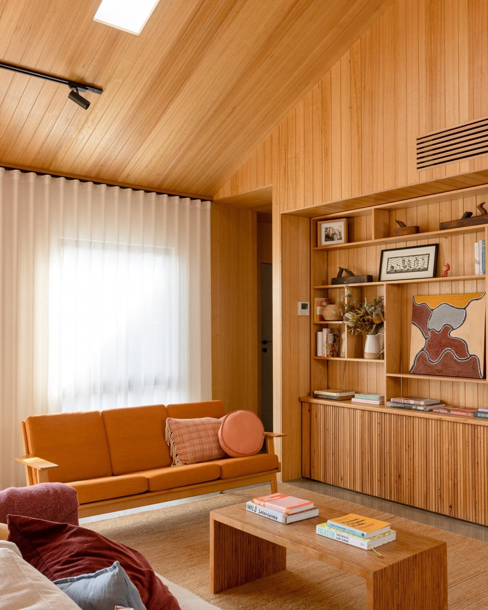 Touchwood Tasmanian Oak Veneer VJ Panelling on Black MDF